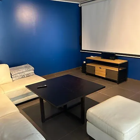 בית נופש La Bleue *